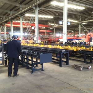 数控锯切套丝打磨生产线