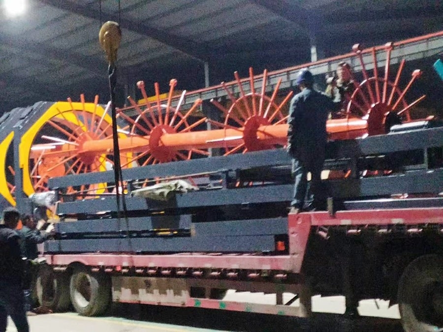 数控钢筋笼滚焊机操作现场要注意哪些事项